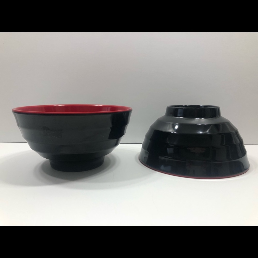 2 “Donburi” Bowls NWT